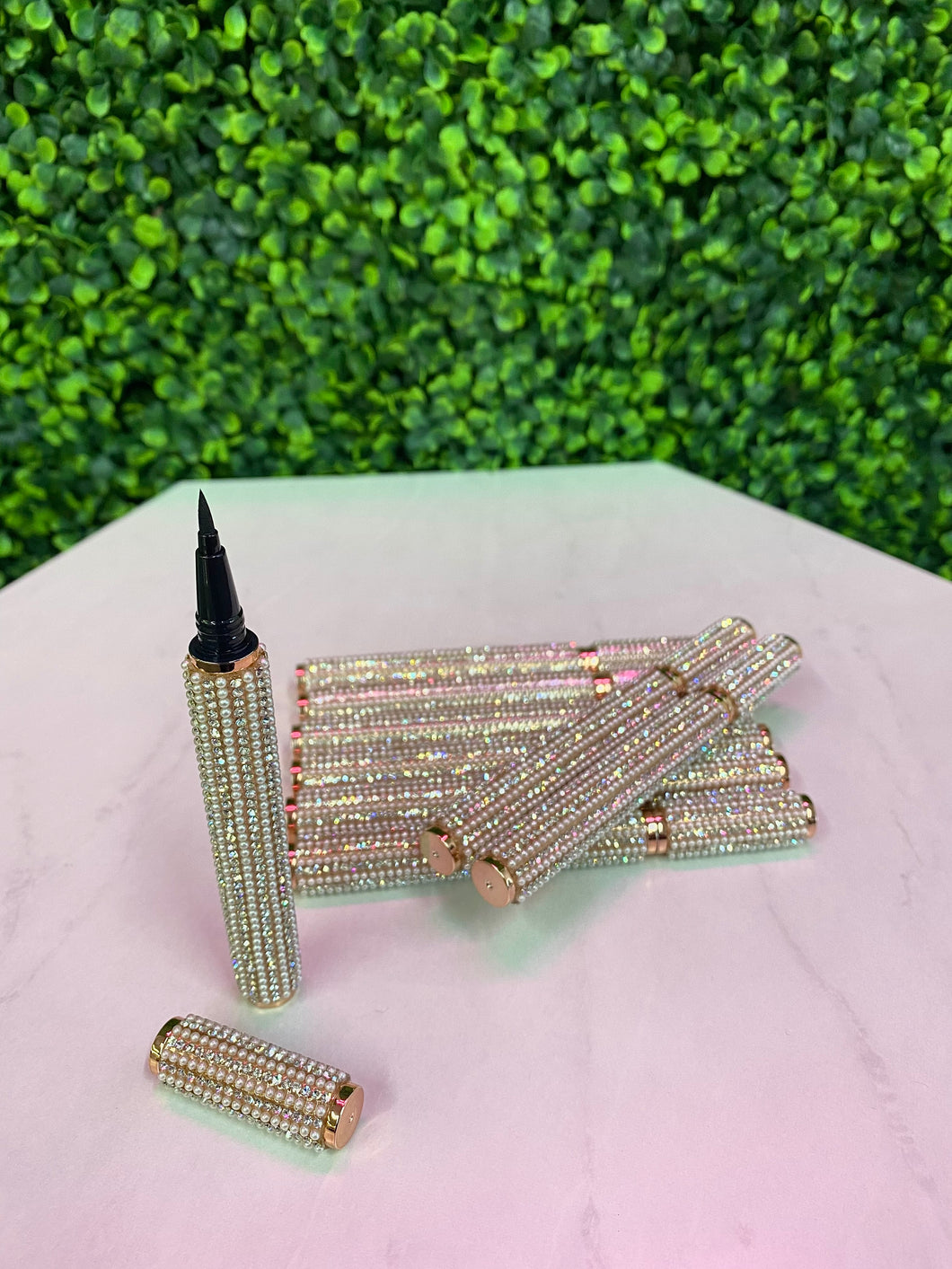 Magic Lash Adhesive